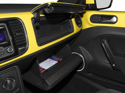 2014 Volkswagen Beetle 2.5L w/Sun/Sound/Nav