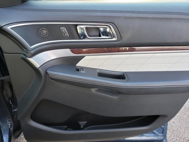 2017 Ford Explorer Platinum