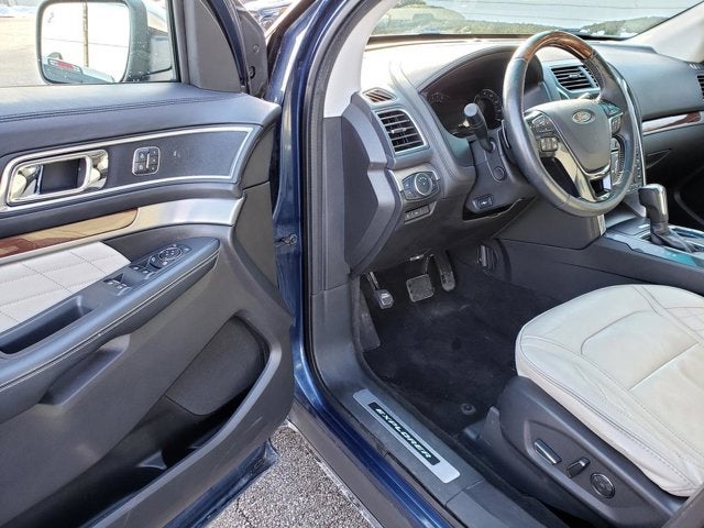 2017 Ford Explorer Platinum