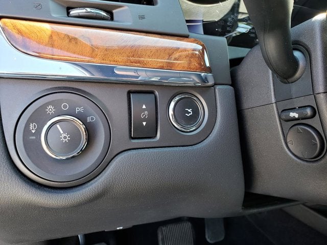 2014 Lincoln MKS 4dr Sdn 3.7L FWD