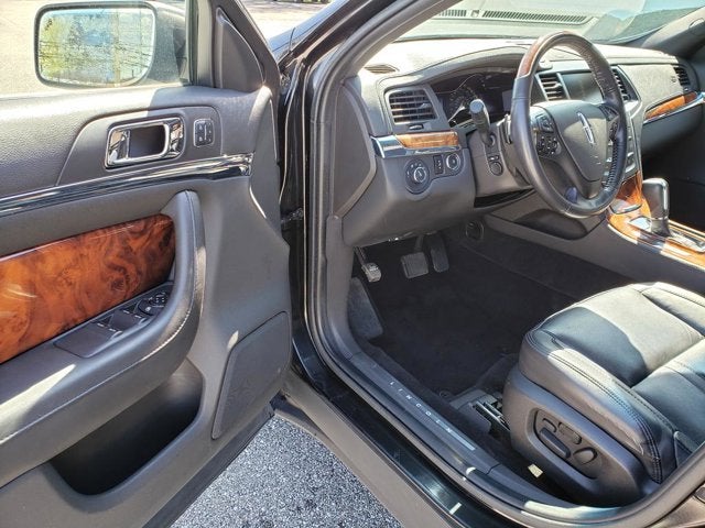 2014 Lincoln MKS 4dr Sdn 3.7L FWD