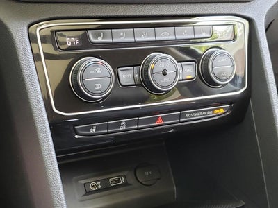 2019 Volkswagen Atlas 3.6L V6 SEL Premium