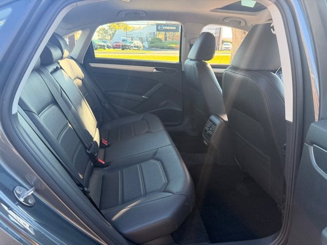2019 Volkswagen Passat 2.0T Wolfsburg Edition