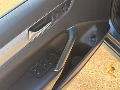 2019 Volkswagen Passat 2.0T Wolfsburg Edition