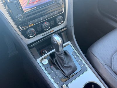 2019 Volkswagen Passat 2.0T Wolfsburg Edition