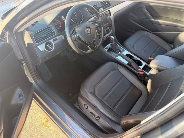 2019 Volkswagen Passat 2.0T Wolfsburg Edition