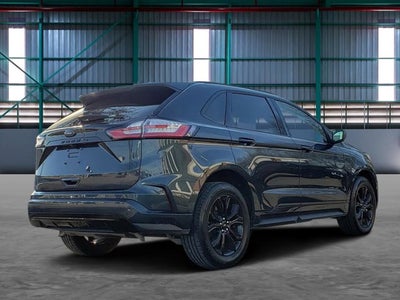 2023 Ford Edge SE