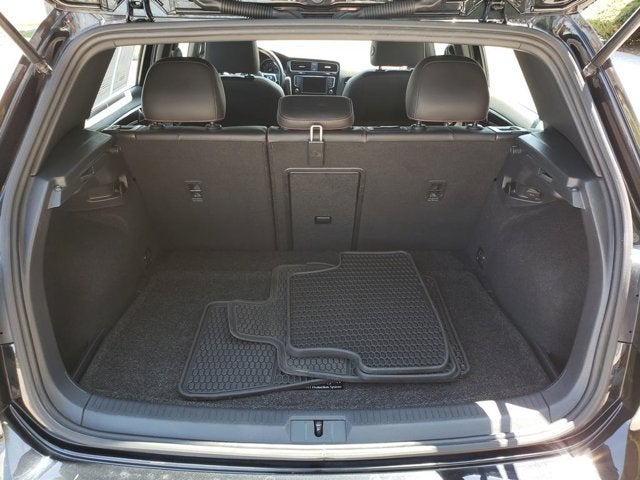 2017 Volkswagen Golf GTI 2.0T 4-Door DSG
