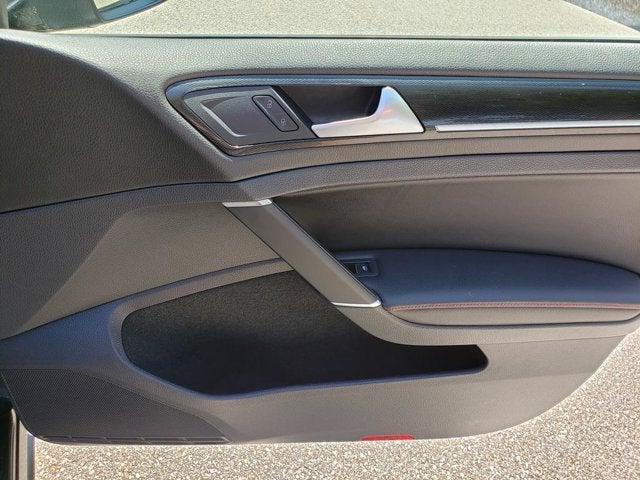 2017 Volkswagen Golf GTI 2.0T 4-Door DSG