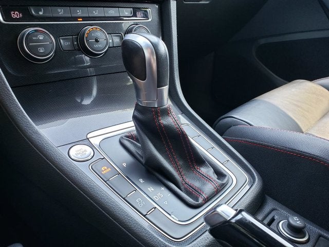 2017 Volkswagen Golf GTI 2.0T 4-Door DSG