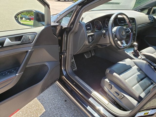 2017 Volkswagen Golf GTI 2.0T 4-Door DSG