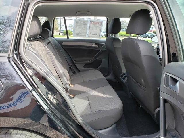 2016 Volkswagen Golf SportWagen 4dr Auto TSI