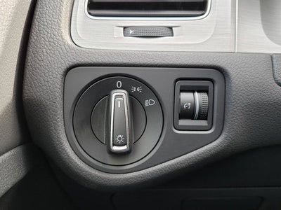 2016 Volkswagen Golf SportWagen 4dr Auto TSI