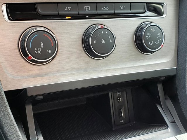 2016 Volkswagen Golf SportWagen 4dr Auto TSI