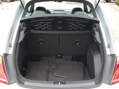 2014 Volkswagen Beetle 2.5L w/Sun/Sound/Nav