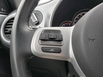 2014 Volkswagen Beetle 2.5L w/Sun/Sound/Nav