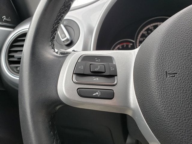 2014 Volkswagen Beetle 2.5L w/Sun/Sound/Nav