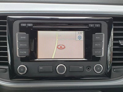2014 Volkswagen Beetle 2.5L w/Sun/Sound/Nav