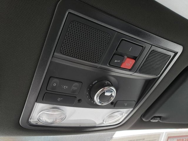 2014 Volkswagen Beetle 2.5L w/Sun/Sound/Nav