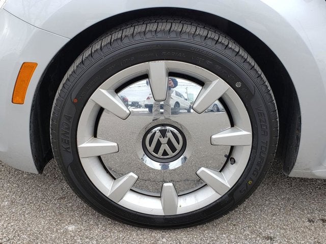 2014 Volkswagen Beetle 2.5L w/Sun/Sound/Nav