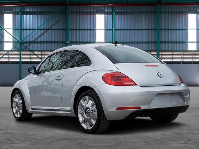 2014 Volkswagen Beetle 2.5L w/Sun/Sound/Nav