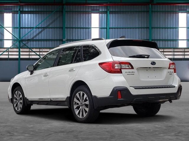 2018 Subaru Outback Touring