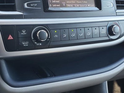 2018 Toyota Highlander LE