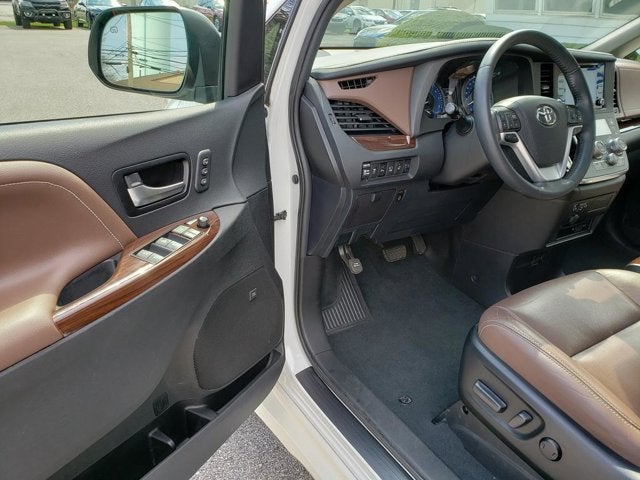 2019 Toyota Sienna Limited