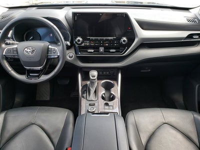 2021 Toyota Highlander Platinum