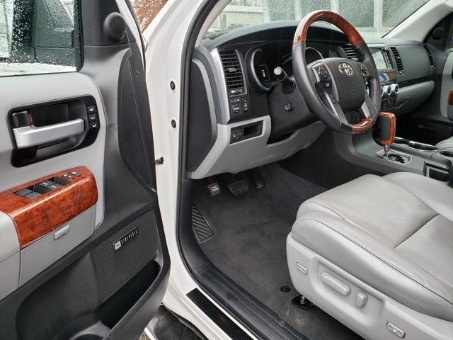 2022 Toyota Sequoia Platinum