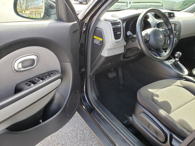 2017 Kia Soul Base