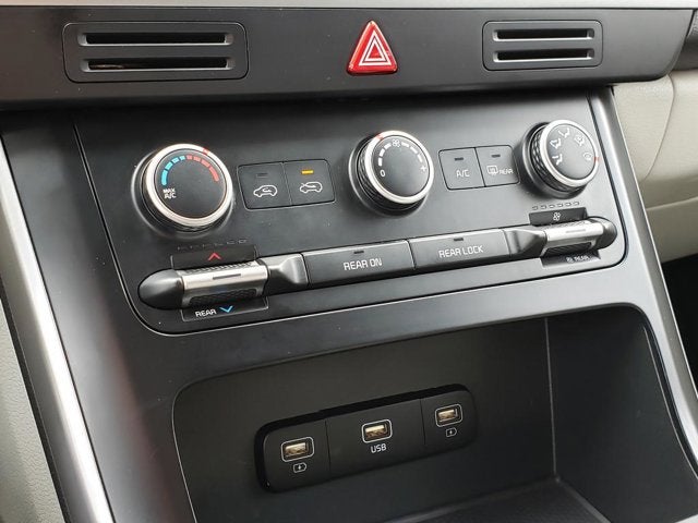 2022 Kia Carnival LXS