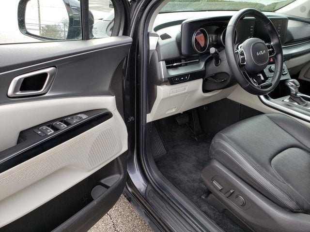 2022 Kia Carnival LXS