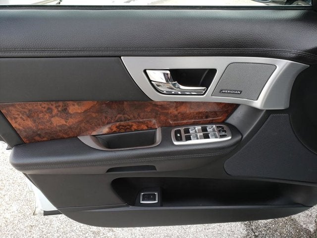 2014 Jaguar XF V6 SC