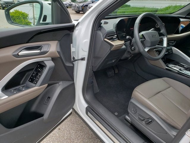 2025 Audi Q5 Premium