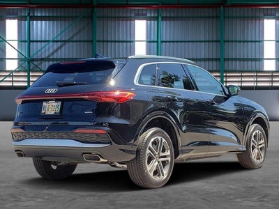 2025 Audi Q5 Premium