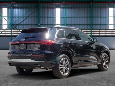 2025 Audi Q5 Premium