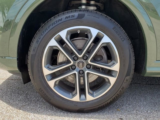 2025 Audi Q5 Premium Plus