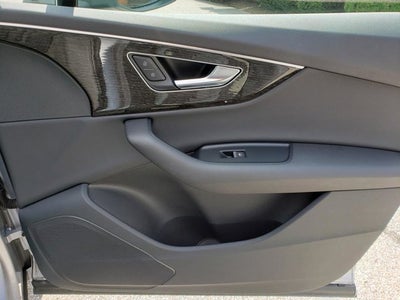 2022 Audi Q7 Premium