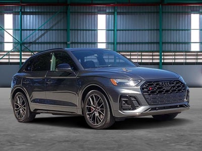 2023 Audi SQ5 Premium Plus