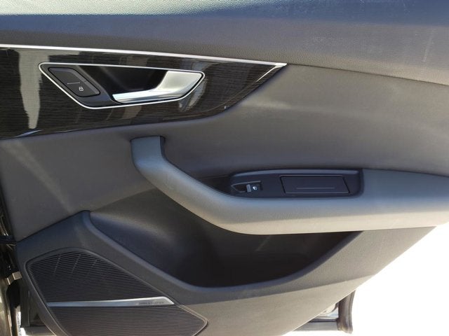 2020 Audi Q8 Premium Plus