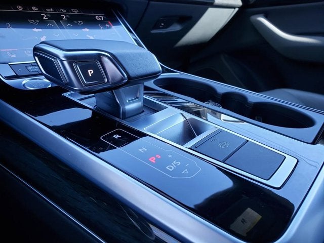 2020 Audi Q8 Premium Plus