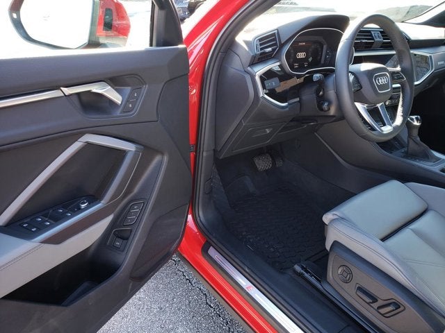 2025 Audi Q3 S line Premium