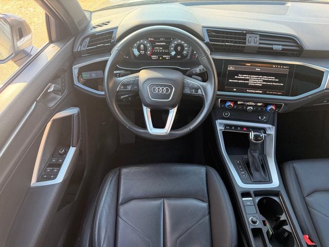2023 Audi Q3 S line Premium