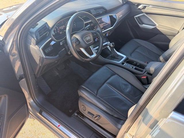 2023 Audi Q3 S line Premium