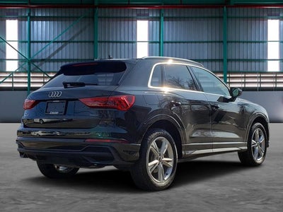 2023 Audi Q3 S line Premium
