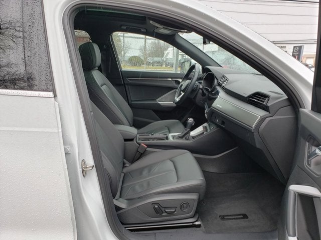 2023 Audi Q3 S line Premium