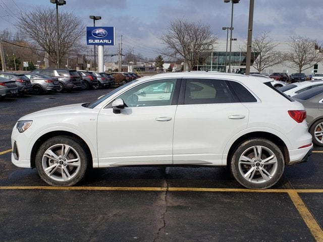 2023 Audi Q3 S line Premium