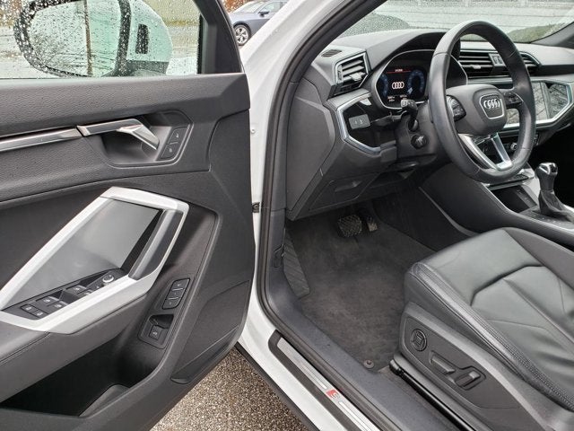 2023 Audi Q3 S line Premium