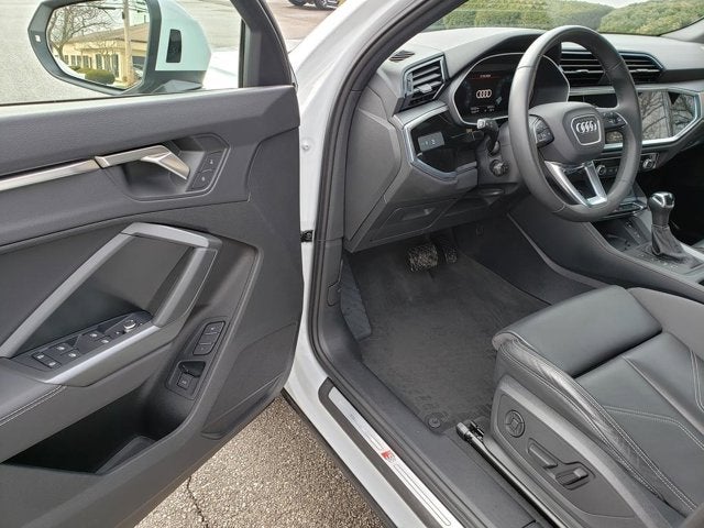 2024 Audi Q3 S line Premium